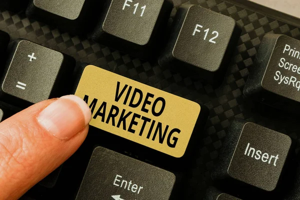 Legenda do texto apresentando Video Marketing. Abordagem de negócios usando vídeos para promover e comercializar seu produto ou serviço Navegando Histórico de transações on-line, Criando sistema de arquivos organizados — Fotografia de Stock