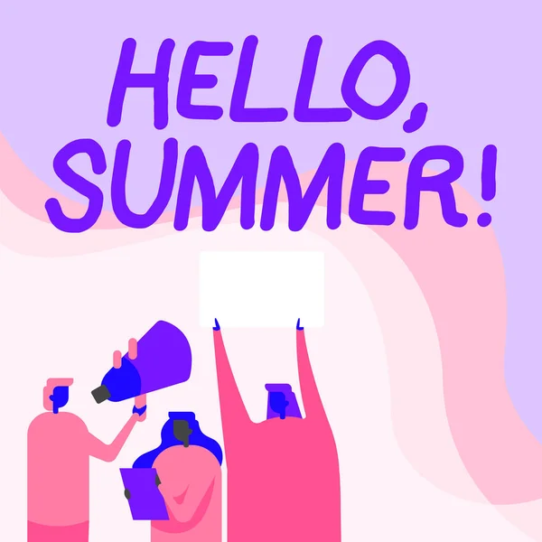 Konceptuální zobrazení Ahoj, Summer. Pozdrav obchodního konceptu, který se používá, když je horká sezóna roku zkušená Aktivisté drží své Megafony a plakáty. — Stock fotografie
