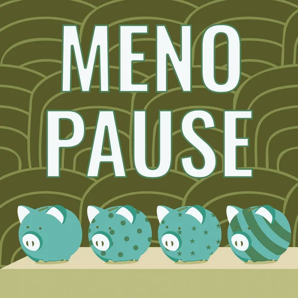 Légende du texte présentant Meno Pause. Approche commerciale le processus par lequel un cesse d'être fertile ou menstruée Tirelire multiple dessin sur table avec fond rayé. — Photo