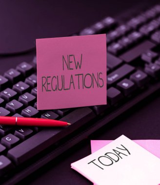 İlham, Yeni Yönetmelikler 'i gösteriyor. Program Zamanlaması, Yeniden Yazma ve Hata Ayıklama Programı Dizgi Kodlarını kontrol etmek için bir hükümet veya otorite tarafından yapılan iş konsepti kuralları