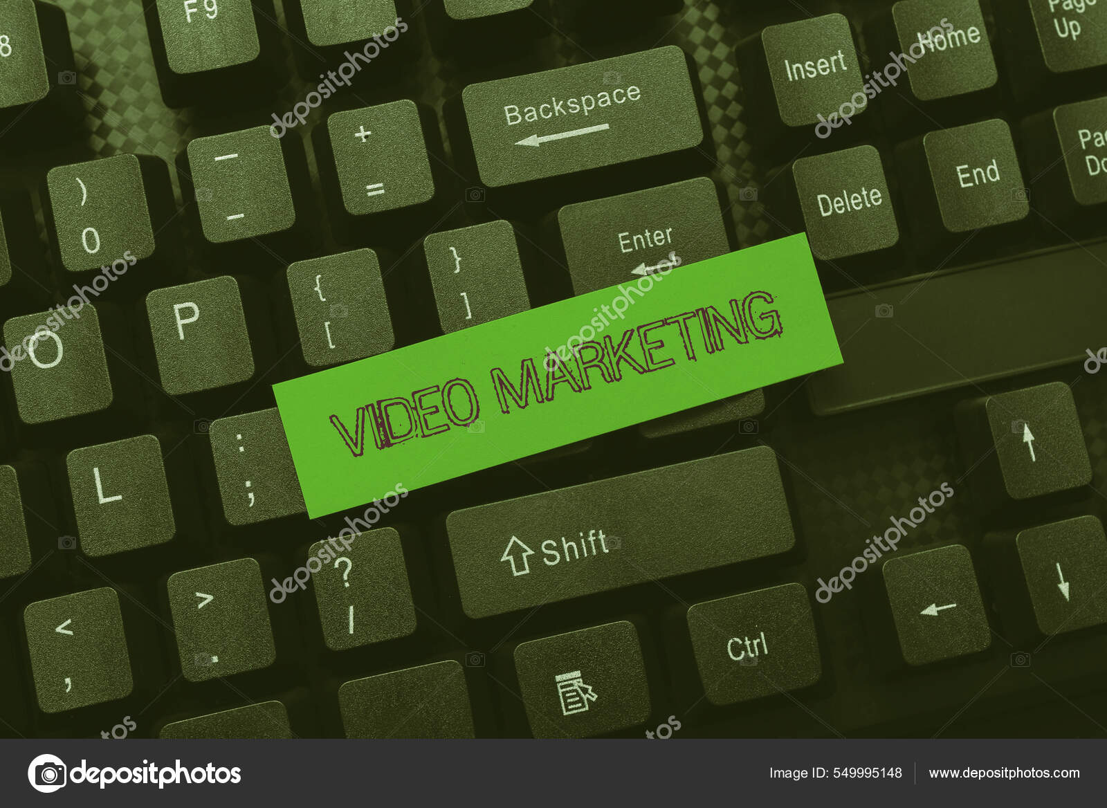介绍视频营销的文字说明。商业展示视频营销摘要提供故事写作提示，提供在线簿记服务——图库图片© nialowwa #549995148