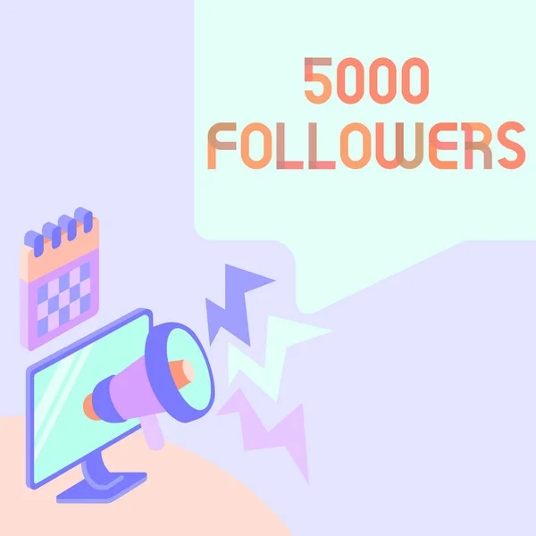 Inspirație care arată semnul 5000 de urmăritori. Numărul de persoane care urmăresc pe cineva din Instagram Monitor Desen cu Megaphone Producând Iluminat Pentru Mesaj . — Fotografie, imagine de stoc