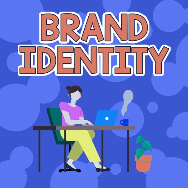 Υπογραφή εμφάνισης ταυτότητας μάρκας. Επιχειρηματική ιδέα ορατά στοιχεία μιας μάρκας που εντοπίζουν και διακρίνουν τη γυναίκα που κάθεται με το lap-top — Φωτογραφία Αρχείου