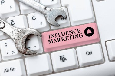 Kavramsal Görüntü Etkisi Pazarlaması. Yeni Programlama Kılavuzu Oluşturma, Program Kaynak Kodları Yazma, Yeni Programlama Kılavuzu 'nu içeren sosyal medya ticareti biçiminde yazılmış sözcük