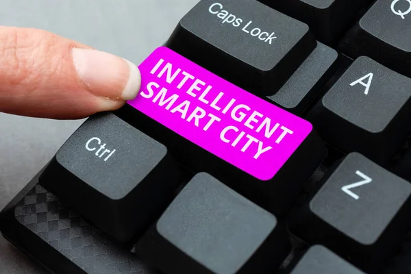 Exposição conceitual Intelligent Smart City. Conceito de Internet Sistema inteligente urbano de automação de edifícios Negócio Digitação Personagem História de fundo, Criação de nova conta de mídia social — Fotografia de Stock