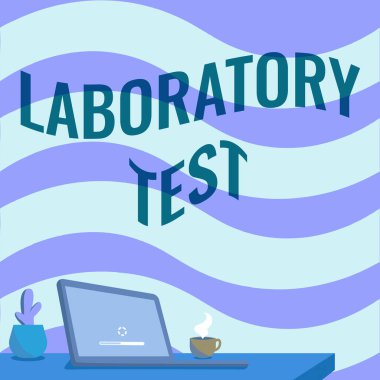 Laboratuvar Testi sunan metin başlığı. İşletme konsepti, test edilen maddelerin tıbbi teşhisi, ofis masasının dizüstü bilgisayar kalem tutacağı ve açık ve düzenlenmiş çizimi.