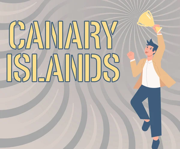 Bildunterschrift: Kanarische Inseln. Internet-Konzept einer Gruppe bergiger Inseln im Atlantik Gentleman Jumping aufgeregt halten Trophäe zeigt Erfolge. — Stockfoto