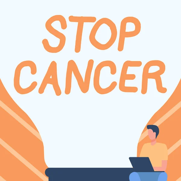 Exibição conceitual Stop Cancer. Business showcase Prática de tomar medidas ativas para reduzir a taxa de câncer Cavalheiro sentado e usando laptop ao lado de uma grande lâmpada. — Fotografia de Stock