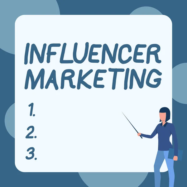 Handskrift tecken Influencer Marketing. Affärsidé Endorser som påverkar potentiell målgrupp Kunder Lady stående innehav anteckningsbok medan pekpinnen i tomma whiteboard. — Stockfoto