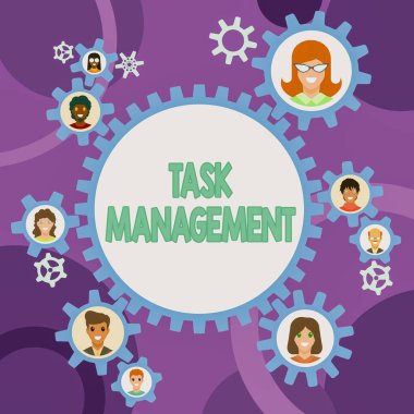 Görev Yönetimini sunan metin başlığı. Bir görevi yaşam döngüsü boyunca yönetme süreci kavramsal fotoğraf. Takım Çalışmasının Tanımını Gösteren İç Çarklar Meslektaşları Sunar