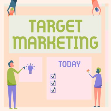 Metin işareti hedef pazarlamayı gösteriyor. Konsept: Piyasa Bölümü Seyircisi Hedefleme Müşteri Seçimi: Dört Meslektaşın Çizimi Farklı Boyutlarda Boş Sayfa.