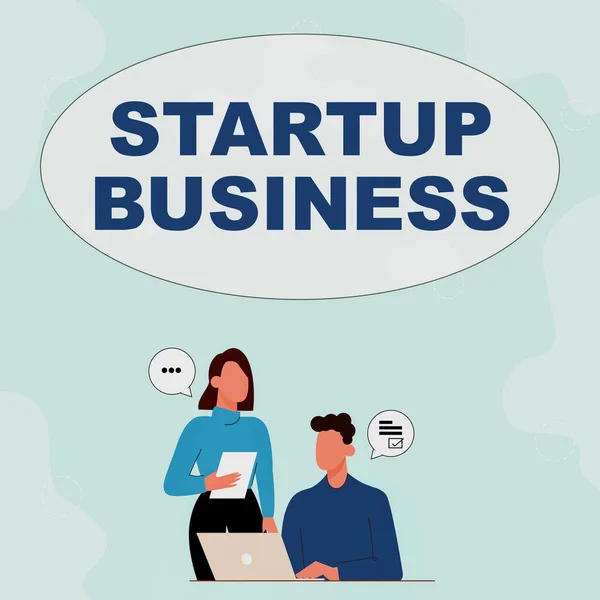 Écriture d'afficher du texte Start Up Business. Concept Internet S'engager dans une nouvelle aventure Nouveaux partenaires de trading et de vente partageant de nouvelles idées pour des stratégies de travail d'amélioration des compétences. — Photo