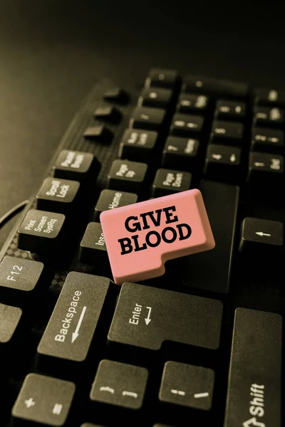血を与えることを示すテキスト記号。個人が自発的に採血し、輸血に使用するビジネスアプローチタイプライティングエンドユーザーライセンス契約、新しいネットワークパスワードの入力 — ストック写真