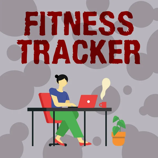 Написання тексту Fitness Tracker. Слово, написане на пристрої, яке записує щоденну фізичну діяльність Жінка, сидячи з ноутбуком назад, активно виконувати роботу з дому — стокове фото