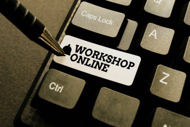 Çevrimiçi atölye yazısını gösteren ilham. İnternet Konsepti Atölyesi Çevrimiçi Yayınevi Yazılı Belgeler Çevrimiçi, Uzun Dönem Sözleşmesi Yazılıyor