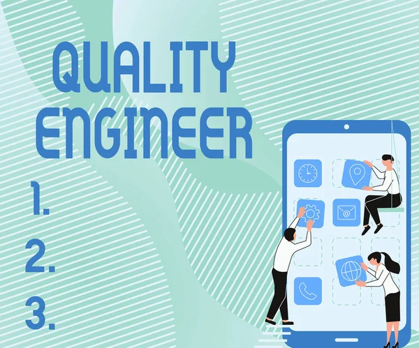 Écriture affichant du texte Quality Engineer. Concept signifiant assurer la qualité globale d'un produit manufacturé Trois collègues portant S Décoration Application mobile. — Photo