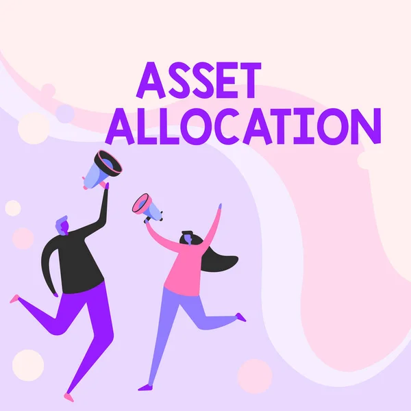 Teken het weergeven van Asset Allocation. Concept betekent proportie en implementatie strategie om voordeel te halen Illustratie van Partners Jumping Around Sharing Thoughts Through Megaphone. — Stockfoto