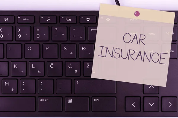 Legenda do texto apresentando Car Insurance. Idéia de negócio Cobertura de acidentes Política abrangente Garantia do veículo a motor Teclado do computador e Symbol.Information Médio para comunicação. — Fotografia de Stock