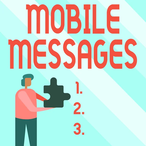 Cep telefonu mesajlarını gösteren metin işareti. Elektronik mesajlar yazma ve gönderme sözcüğü İş Adamı Yapboz Parçası Tutuyor Yeni Gelecekçi Teknolojileri Açıyor — Stok fotoğraf