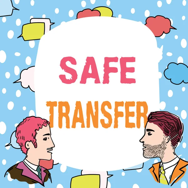 Концептуальная подпись Safe Transfer. Концептуальные фото Проводные передачи электронным способом Не на бумаге Транзакционные члены команды глядя на доску мозгового штурма новых решений. — стоковое фото