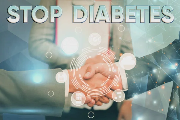 文字标题介绍停止糖尿病。业务理念血糖水平高于正常注射胰岛素握手，提出创新的计划理念，象征团队合作的成功. — 图库照片