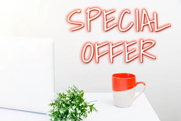 Inspiration showing sign Special Offer. Business approach Selling at a lower or discounted price Bargain with Freebies Tidy Workspace Setup, Writing Desk Tools Equipment, Smart Office — ストック写真