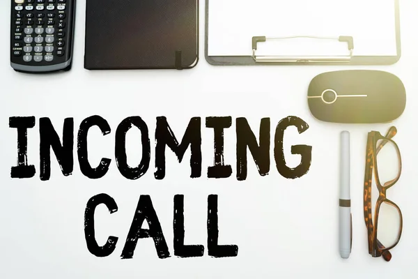 Bildunterschrift: Incoming Call. Geschäftskonzept Inbound Received Caller ID Telefon Voicemail Vidcall Flashy School Office Supplies, Teaching Learning Collections, Schreibwerkzeuge, — Stockfoto
