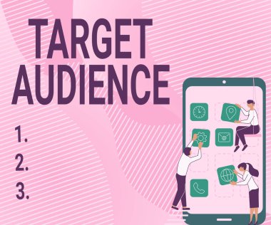 Kavramsal görüntü Hedef Seyircisi. S Dekorasyon Mobil Uygulaması Taşıyan Üç Meslektaş 'a hitap etmek istediğinizi gösteren bir iş gösterisi kategorisi.