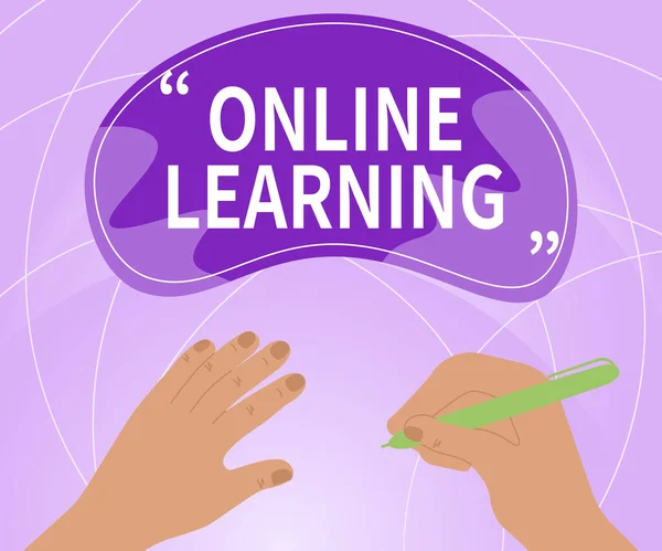Handwriting text Online Learning. Business approach Larning with the assistance of the Internet and a computer Hands Using Pencil Strategizing Newest Innovative Creative Goal Plans. — Foto Stock