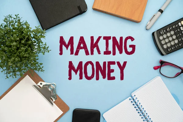 Text caption presenting Making Money. Business approach Giving the opportunity to make a profit Earn financial support Flashy School Office Supplies, Teaching Learning Collections, Writing Tools, — Zdjęcie stockowe