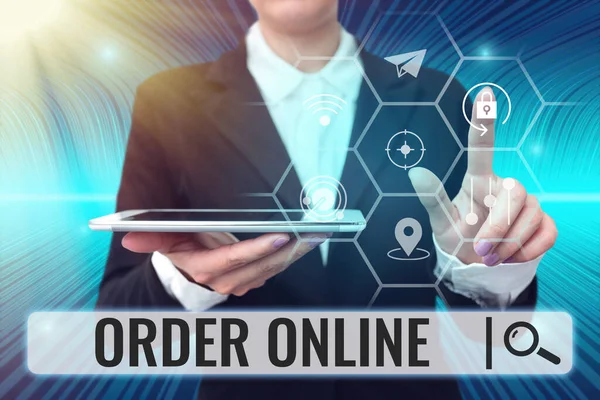 Text sign showing Order Online. Business idea Buying goods and services from the sellers over the internet Lady holding tablet symbolizing successful teamwork accomplishments. — Foto Stock