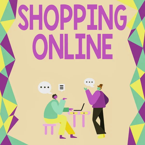 Firma visualizzazione Shopping Online. Business vetrina di acquisto che si desidera attraverso il sito internet poi consegnarlo Colleghi avendo incontro discutere future idee di miglioramento del progetto. — Foto Stock