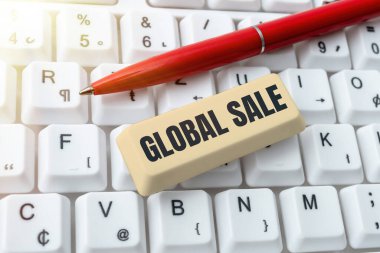 Global Sale ve Business Showcase yöneticilerinin şirketler için uluslararası faaliyetler yaptığını gösteren metin - 48145