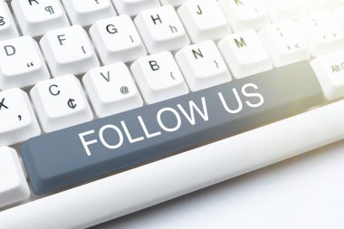 Bir kişiyi veya grubu şirketine davet edip Renkli Çiçekler ve Uyumlu Çiçeklerle süslenmiş Çerçeveler ve Yapraklar çerçevesini almaya davet etmek için Bizi Takip Et, İnternet Konsepti imzala.