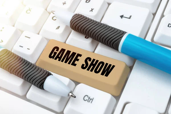 Κείμενο Γραφής Game Show Word Γράφτηκε Στο Πρόγραμμα Στην Τηλεόραση — Φωτογραφία Αρχείου