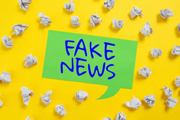 Fake News Business Showcase Giving Information Show True Media 48037 — 스톡 사진