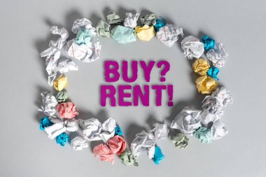 Kiralama evleri hakkında bilgi veren Buy Question Rent, Kavramsal fotoğraf grubu metni yazılıyor - 47806