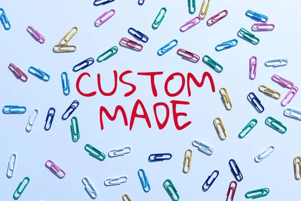 Inspiracja Pokazująca Znak Custom Made Podejście Biznesowe Coś Się Robi — Zdjęcie stockowe