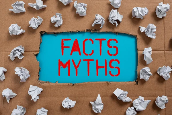 Sinal Que Mostra Mitos Dos Fatos Palavra Para Trabalho Baseado — Fotografia de Stock