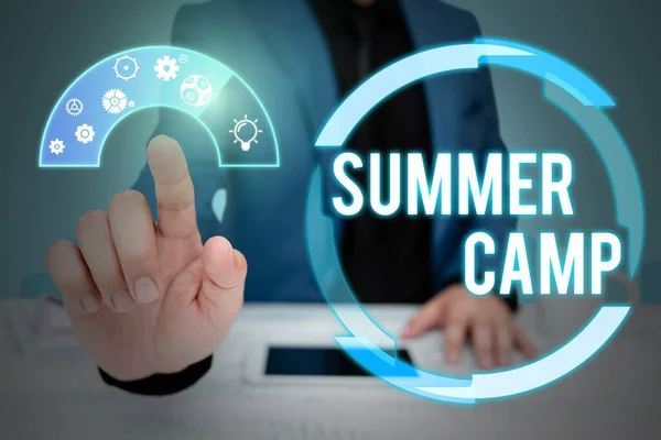 Tekst Met Inspiratie Summer Camp Concept Betekent Begeleid Programma Voor — Stockfoto