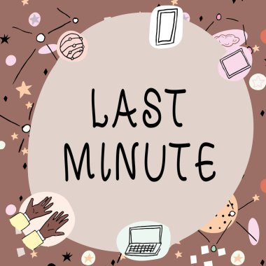 Teknolojiyi gösteren modern bilim sembolleri ile dekore edilmiş boş çerçeve olayından önce son dakika, internet kavramını sunan metin başlığı yapıldı ya da meydana geldi.