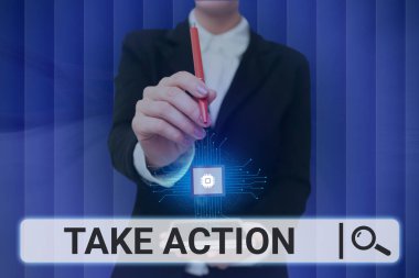 Take Action, Business konseptini gösteren metin yazısı birisine hemen bir şey yapmasını ya da tepki vermesini öneriyor. Mobil Telefonun Bayan Baskı Ekranı Geleceğin Teknolojisini gösteriyor