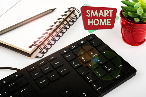 Smart Home Conceptual Photo Automation System 시스템 Computer Keyboard Symbol — 스톡 사진
