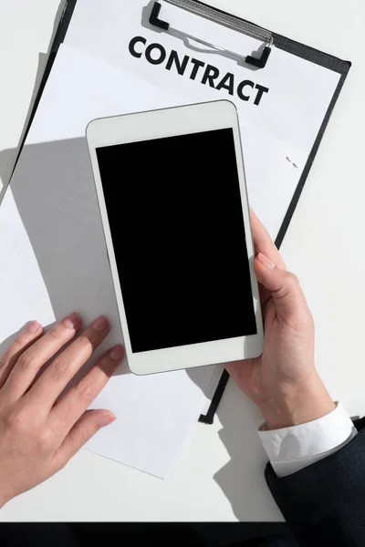 Woman Holding Tablet Presenting Important Informations Clipboard — Stockfoto