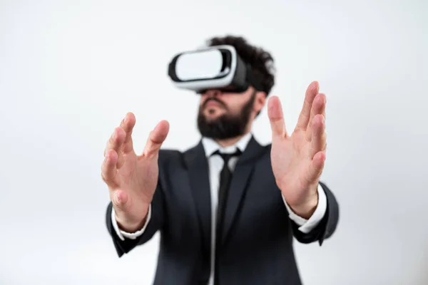 Man Wearing Glasses Andpresenting Important Messages Hands — Foto Stock