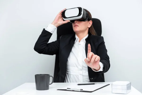 Executive Gesturing Learning Skill Virtual Reality Simulator — Foto de Stock