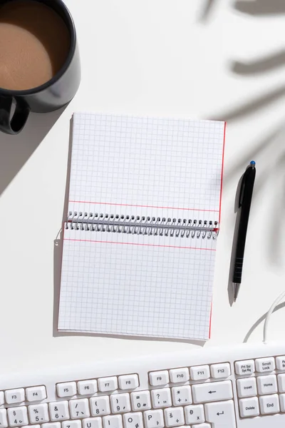 Notebook New Ideas Both Sides Desk Coffee Pen Keyboard — Foto Stock