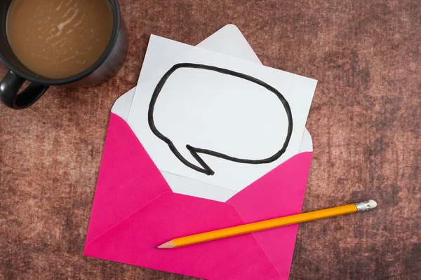 Thought Bubble Envelope Coffee Presenting New Strategies — Stockfoto