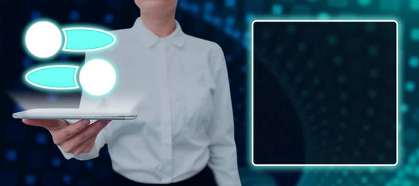 Woman Holding Pad Presenting Graphic Data Exchanging — Φωτογραφία Αρχείου