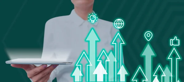 Woman Holding Tablet Presenting Digital Arrows Business Data — Stockfoto